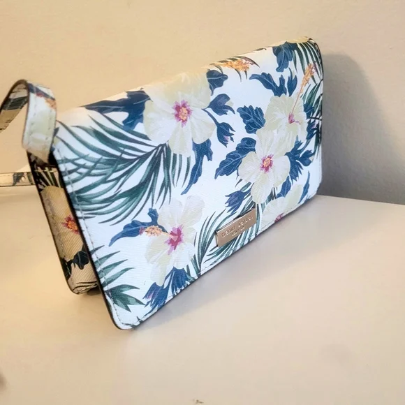 Henri Bendel Floral Crossbody - Picture 10 of 11